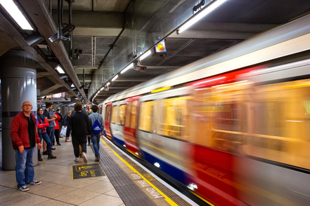 Dreams of Trains and Public Transport: British Commutes and Social Themes